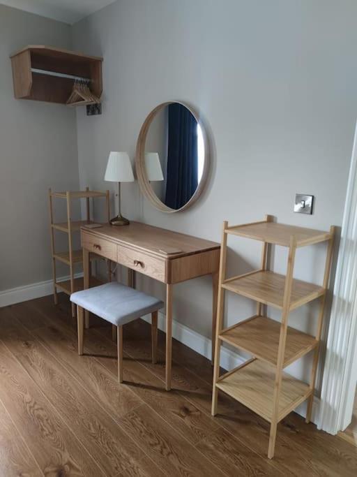 Blacklion Prime Location Apartment Екстер'єр фото