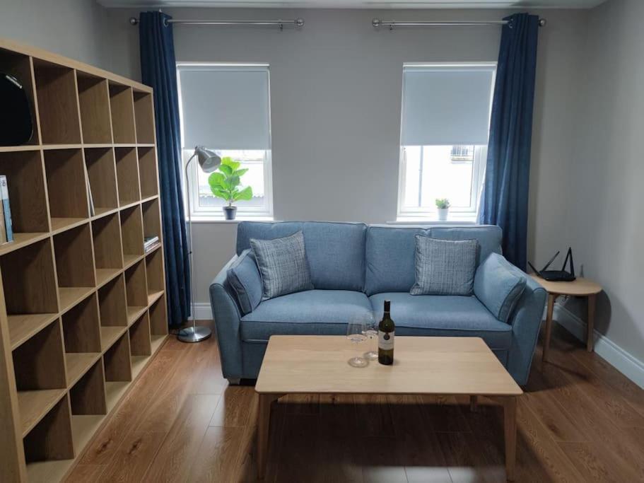 Blacklion Prime Location Apartment Екстер'єр фото